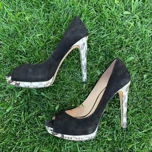 Joan & David Black Pumps